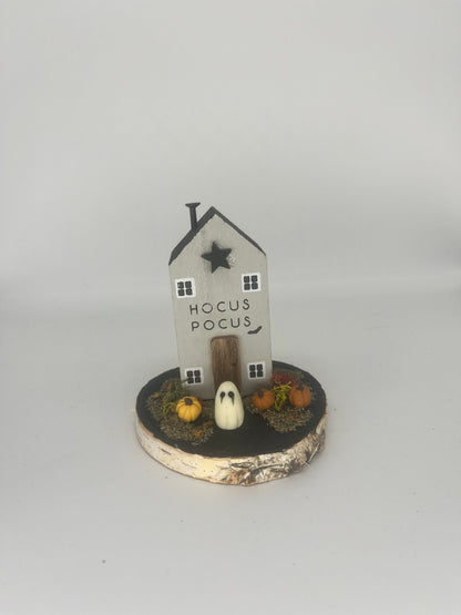 Hocus pocus sculpted glow in the dark pet ghost